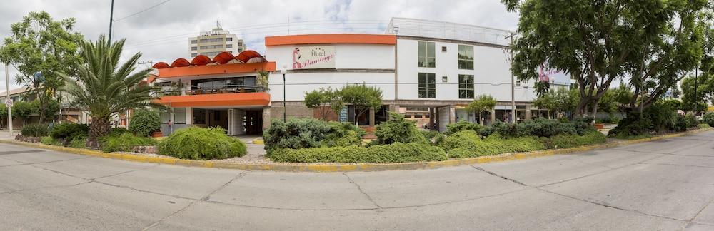 Capital O Hotel Flamingo Irapuato Exterior foto