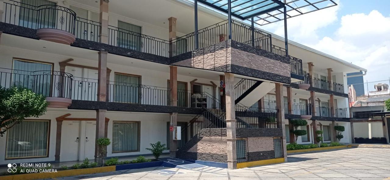 Capital O Hotel Flamingo Irapuato Exterior foto