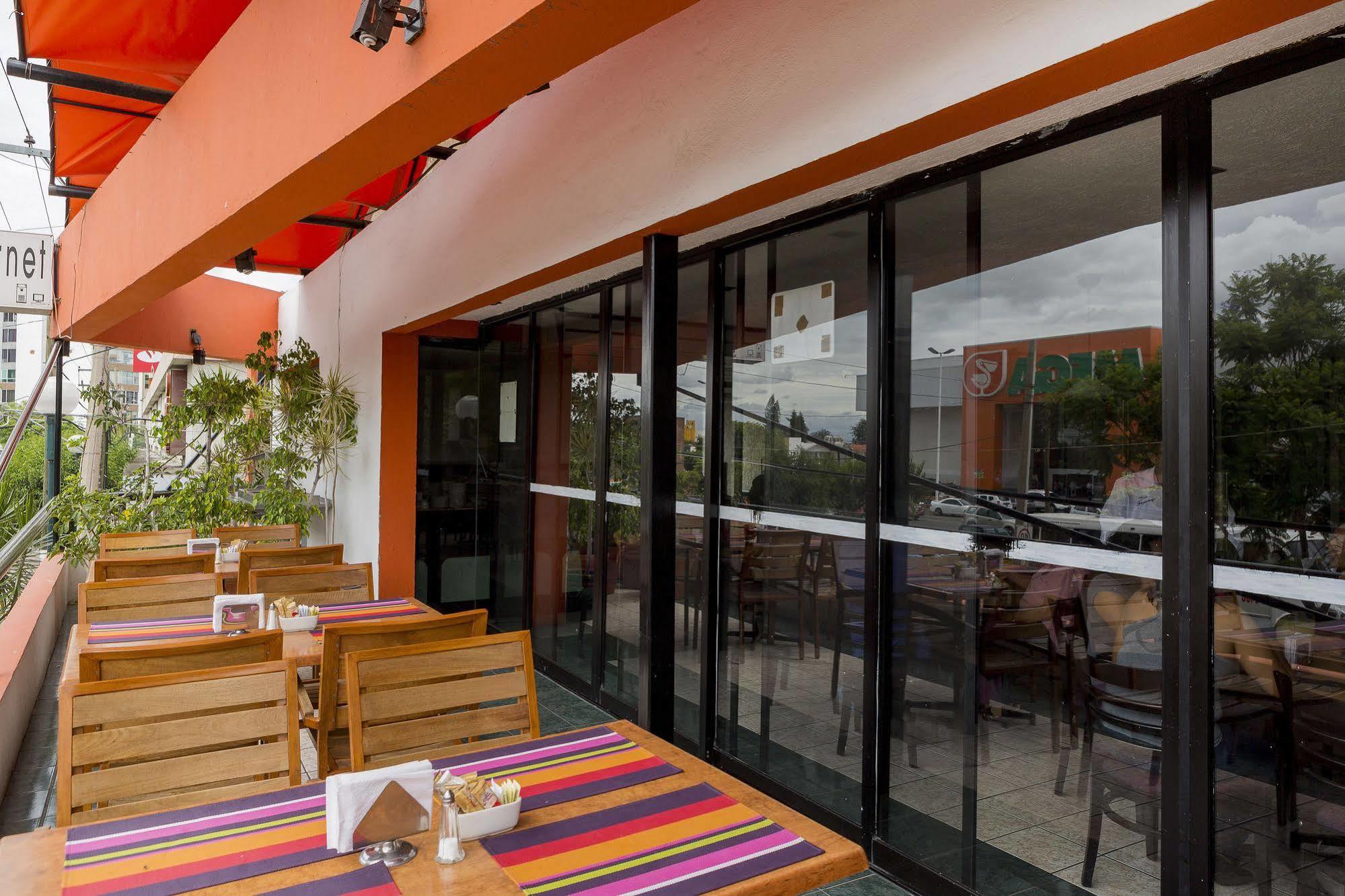 Capital O Hotel Flamingo Irapuato Exterior foto