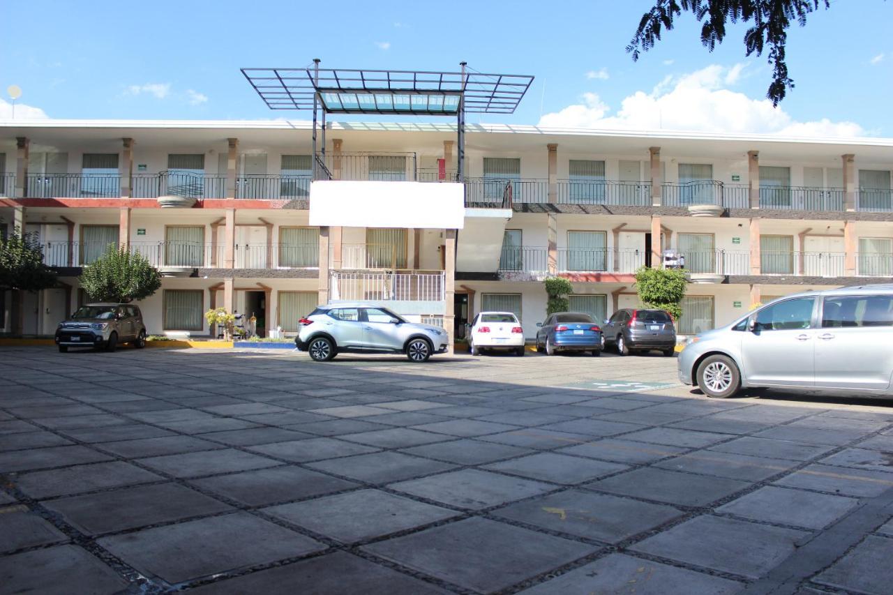 Capital O Hotel Flamingo Irapuato Exterior foto