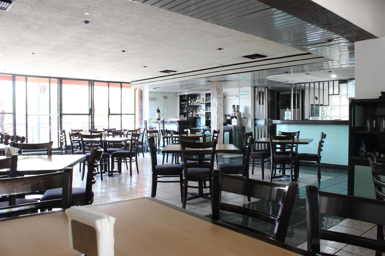 Capital O Hotel Flamingo Irapuato Exterior foto